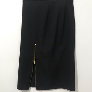 Black tight midi skirt with zipper on the side